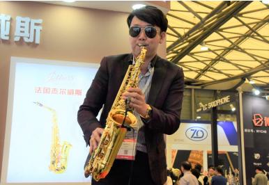 [薩克斯獨奏]Saranyu(泰國)上海樂展薩克斯獨奏